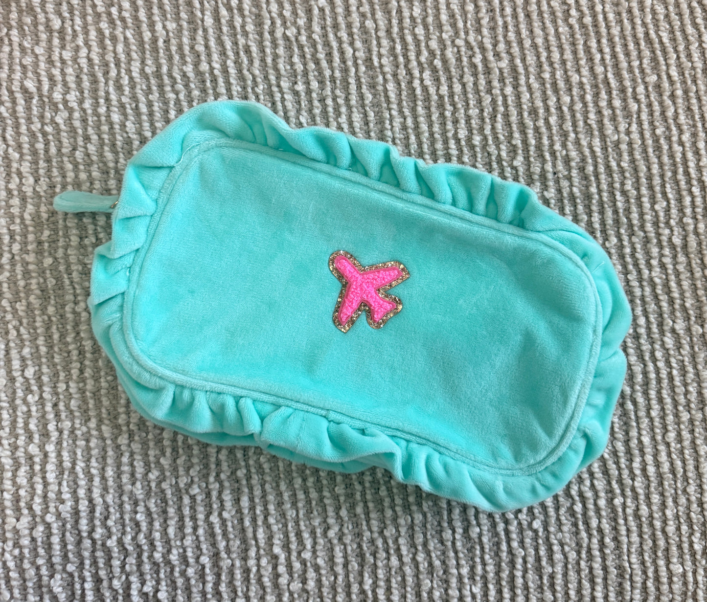 Medium mint candy ruffle pouch ‘✈️ ‘ hot pink
